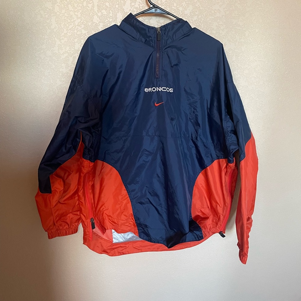 Y2K broncos center swoosh windbreaker
